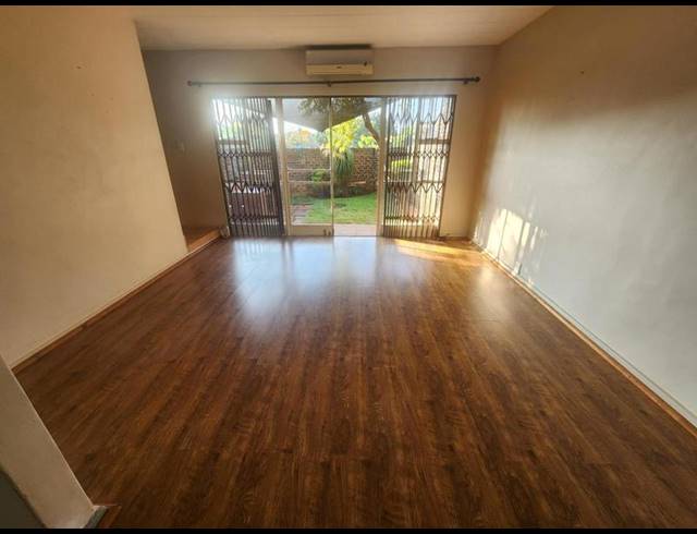 2 BEDROOM TOWNHOUSE FOR SALE IN PIERRE VAN RYNEVELD